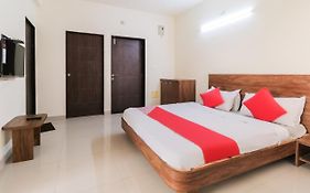 Oyo 63903 Hotel Shree Ram Villa